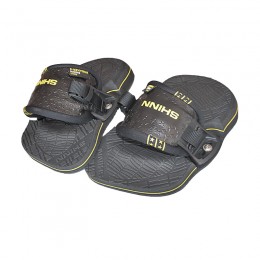 Shinn Sneakers